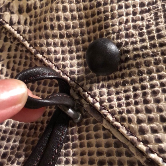 Johnson and Murphy Elegant purse beautiful detail - Picture 5 of 6